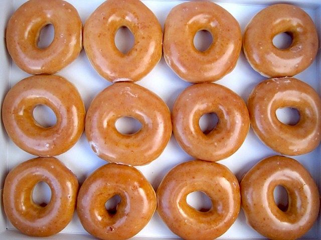 Krispy-Kreme-donuts-640x480