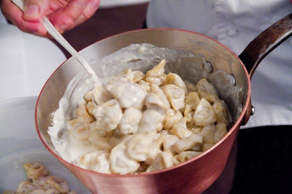 Tortellini alla crema di Parmigiano