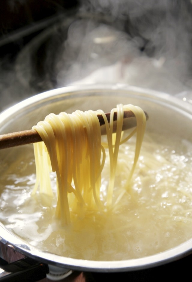 Olio nell'acqua di cottura della pasta