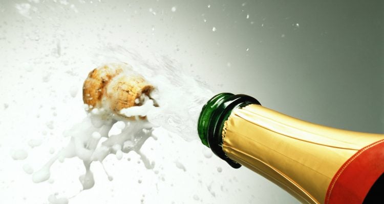 Champagne : bouteilles de fête à risque, bouchons et verre manquants
