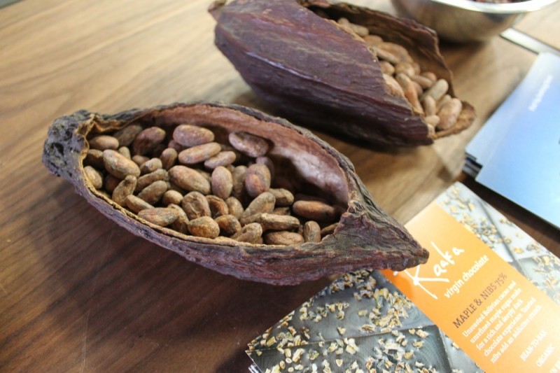 cioccolato raaka, semi di cacao