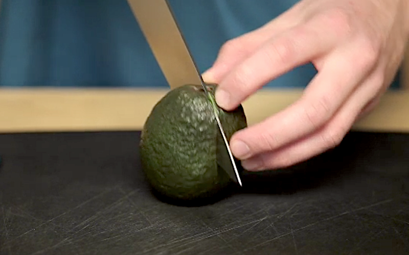 tagliare avocado