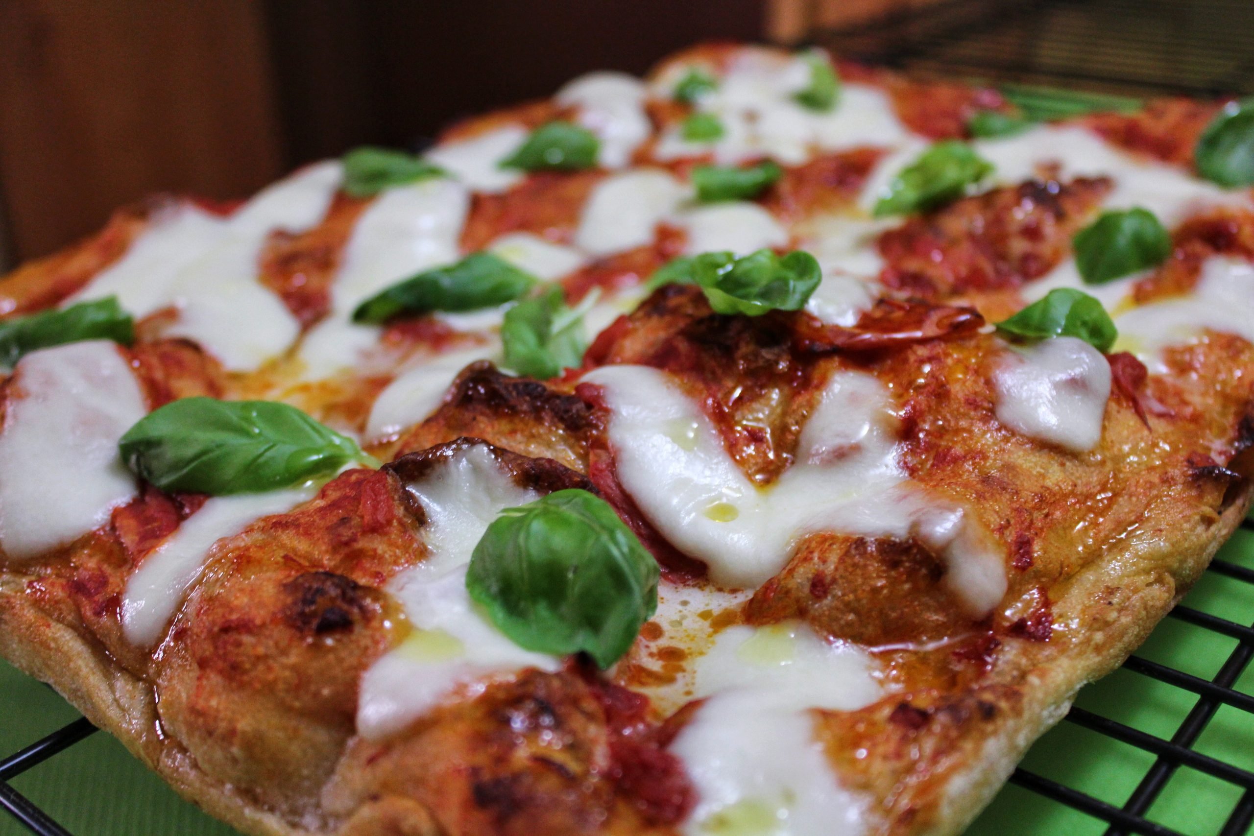 Pizza in teglia romana - Teglia Margherita