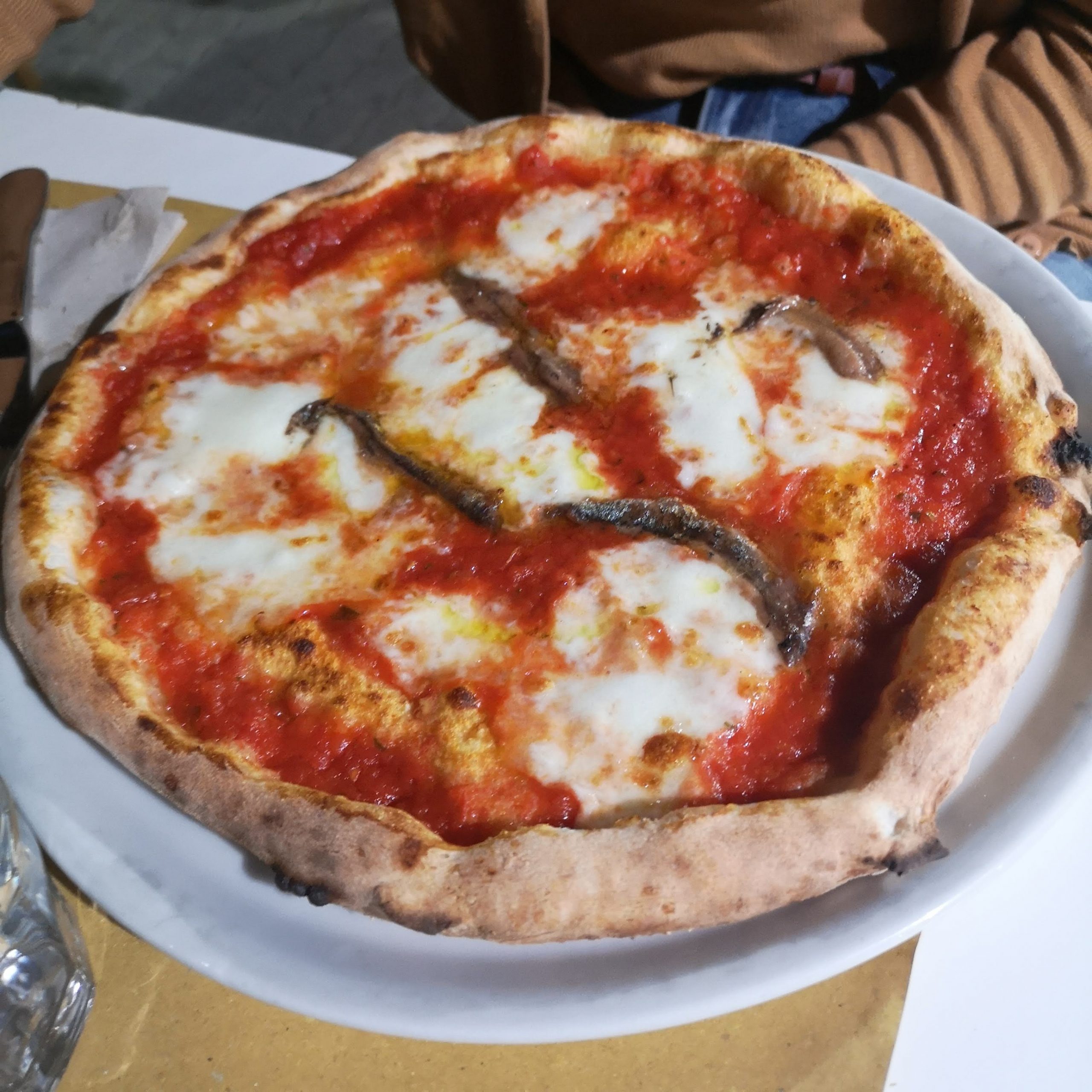 moma_pizzeria_romana_pizza_napoli