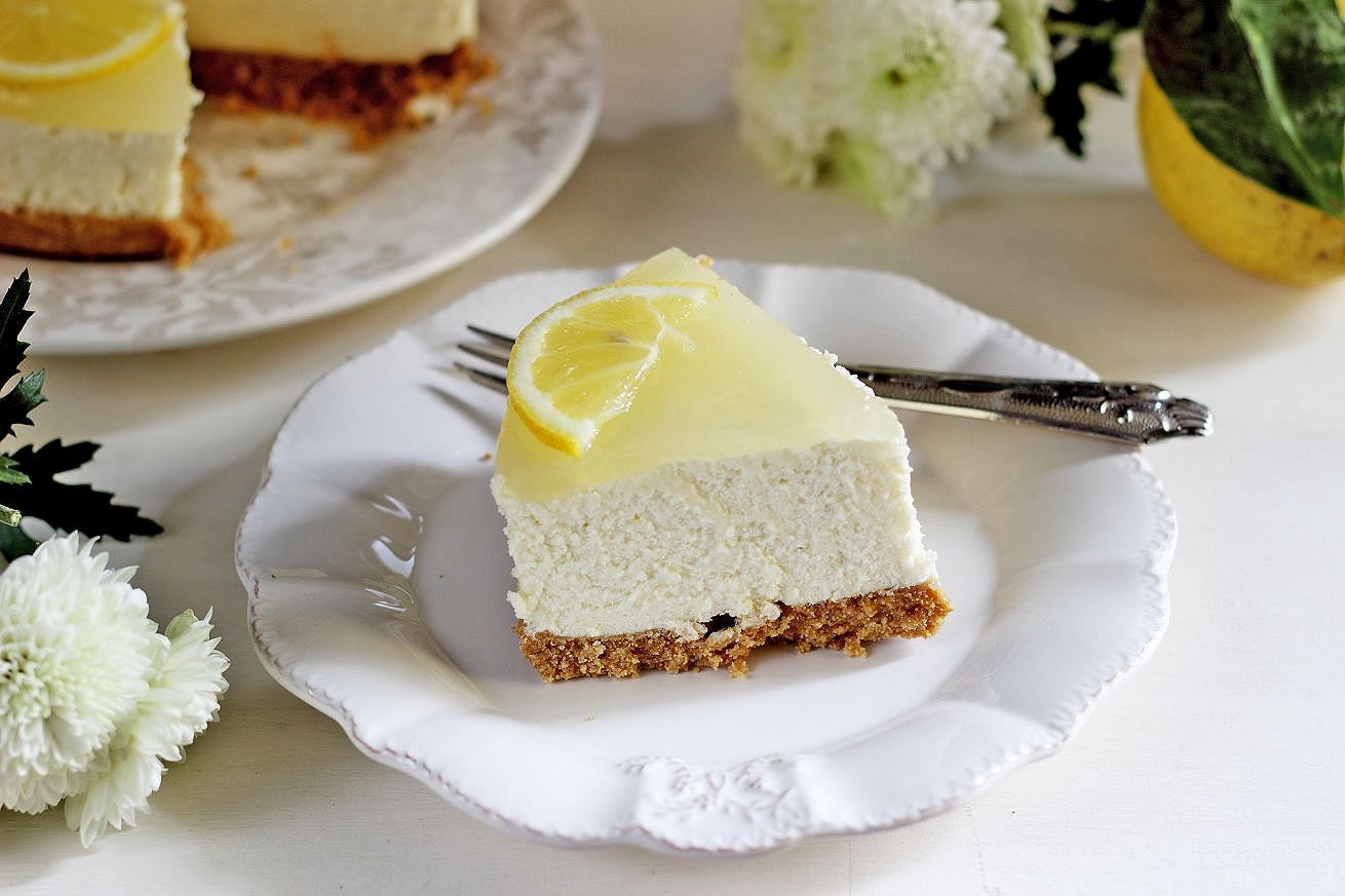 cheesecake al limone e cioccolato bianco fetta