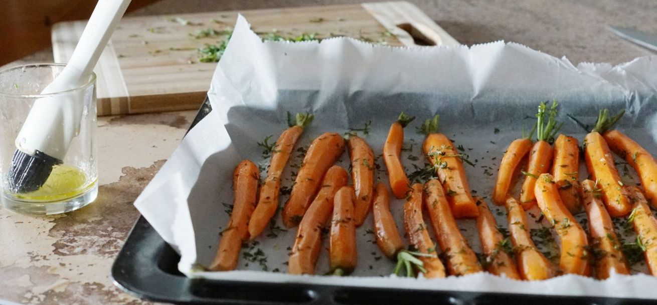 carote glassate al forno teglia