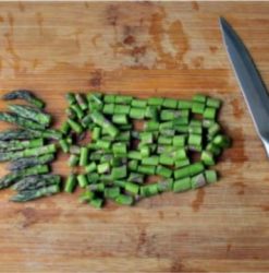 asparagi tagliati a pezzetti