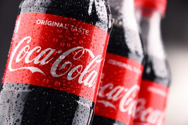 Coca-Cola-brandizza-l'edificio-più-alto-del-mondo