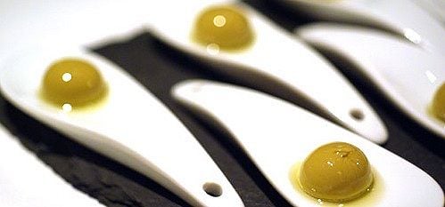 Le famose olive liquide di Ferran Adrià